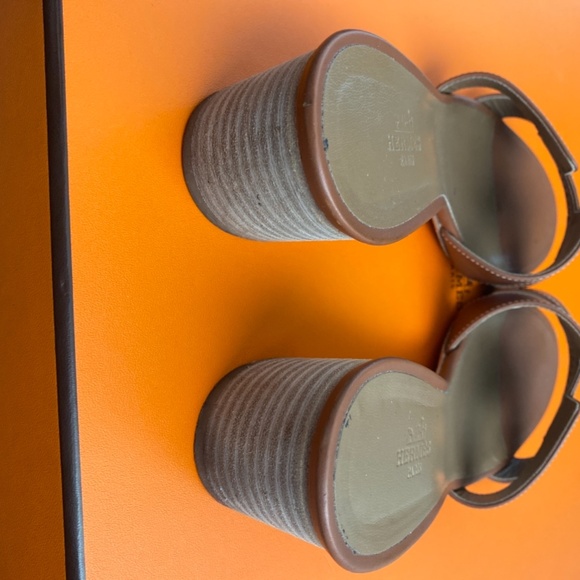 Hermes Oasis heeled sandals - Picture 3 of 7